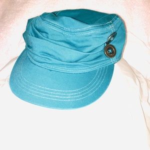 Cabela’s two-button ladies hat